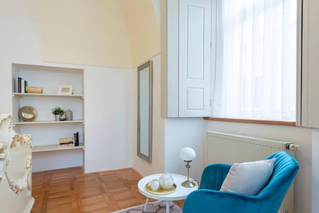 Rose Apartments / Romantic & Cozy / City Center Πράγα Εξωτερικό φωτογραφία