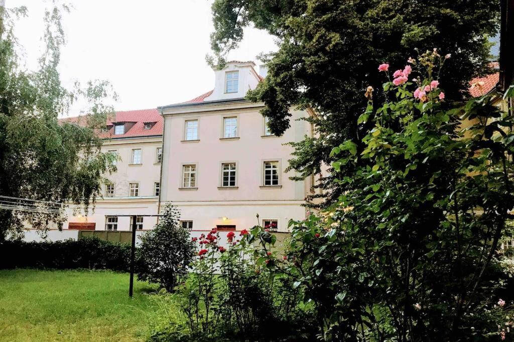 Rose Apartments / Romantic & Cozy / City Center Πράγα Εξωτερικό φωτογραφία