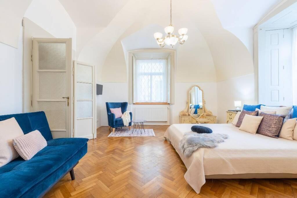 Rose Apartments / Romantic & Cozy / City Center Πράγα Εξωτερικό φωτογραφία