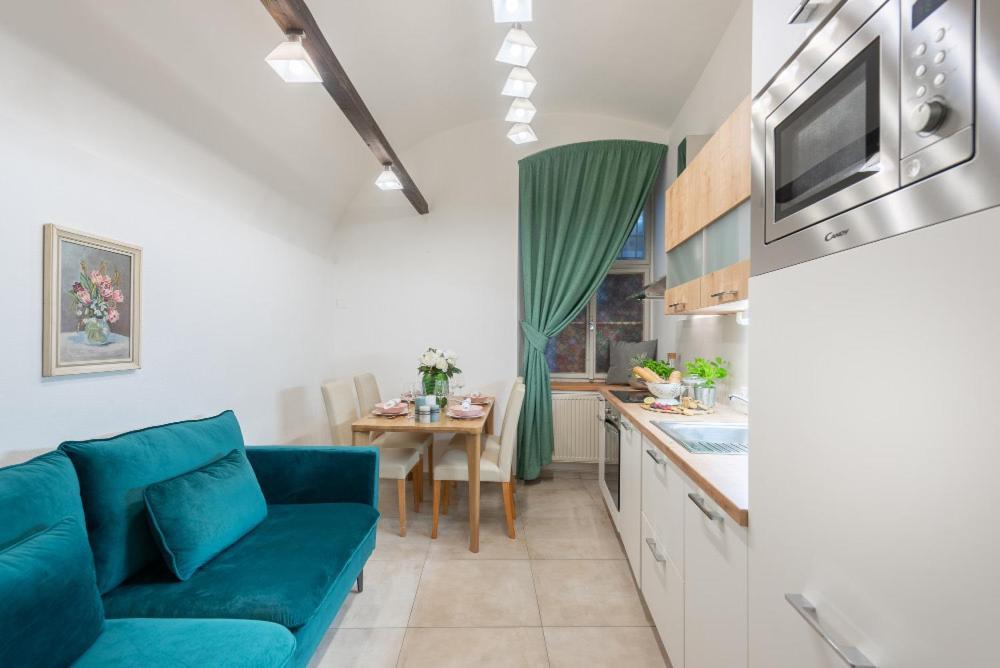 Rose Apartments / Romantic & Cozy / City Center Πράγα Εξωτερικό φωτογραφία
